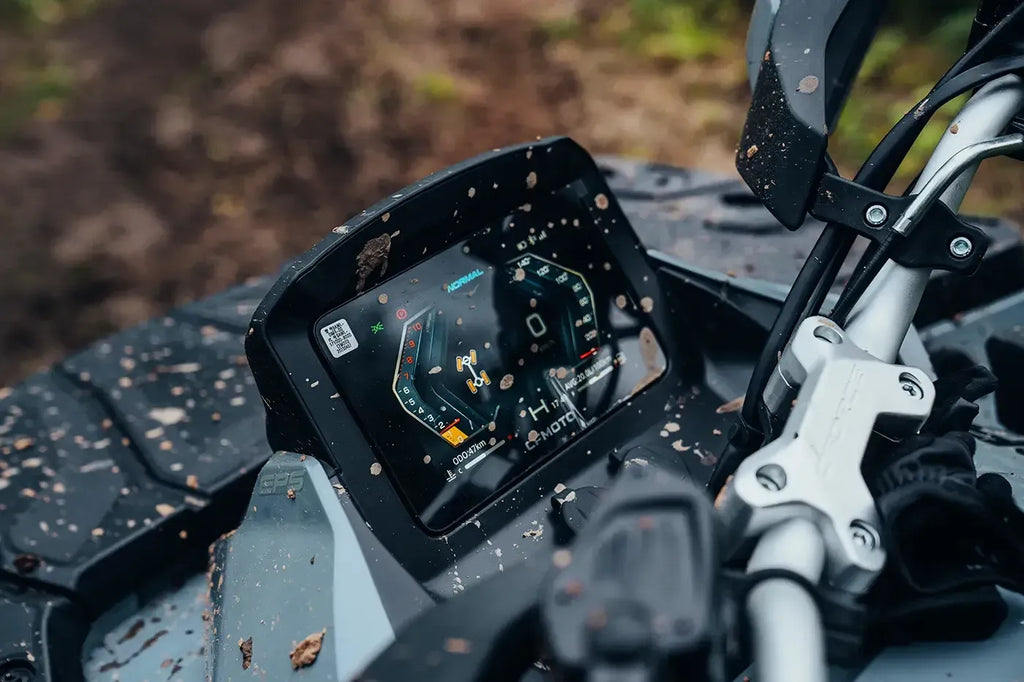 CF MOTO C-FORCE 850